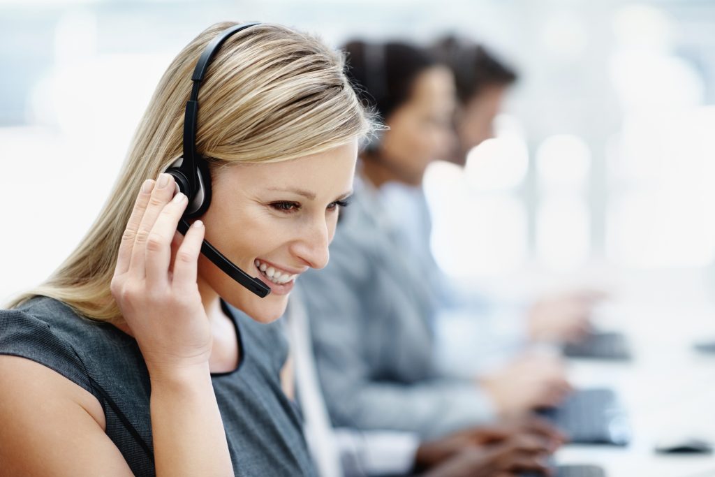 How Virtual Receptionists Can Improve Customer Service VoIPer